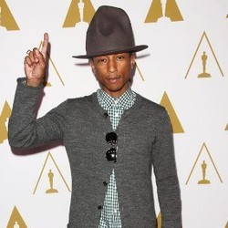 Pharrell Williams Kecewa Sampul Albumnya Picu Isu Ras