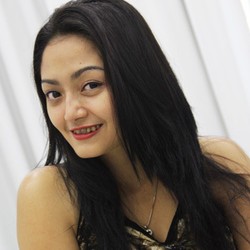 Siti Badriah Siap Eksis Lewat Terong Dicabein