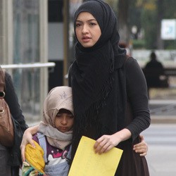 Hilangnya Fatma Akan Terjawab di 99 Cahaya di Langit Eropa Part 2