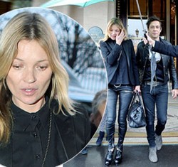Foto: Liburan di Paris, Keluarga Kate Moss Tampil Stylish