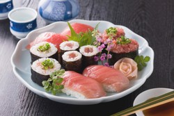 Makan Sushi dan Tidur 8 Jam, Resep Panjang Umur Orang Tertua di Dunia