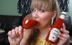 Tergila-gila Saus Tomat, Gadis Ini Selama 4 Tahun Makan Saus Tomat Setiap Hari