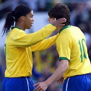Tipis, Peluang Kaka-Ronaldinho Main di Piala Dunia