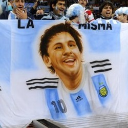 Messi Tak Seperti Maradona