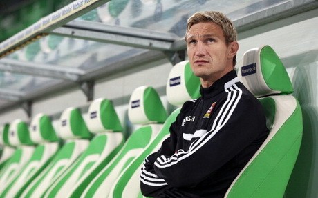 Hyypia Masih Dipercaya Leverkusen
