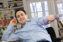 10 Gerakan Olahraga Curian yang Bisa Dilakukan Saat Bekerja