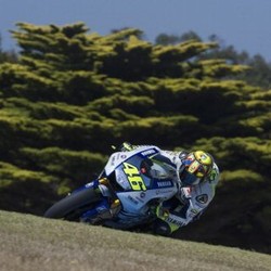 Ban Baru Bridgestone Cukup Puaskan Rossi