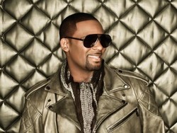 White Panties, Lanjutan Album Black Panties R. Kelly