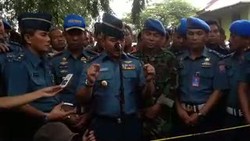 Ledakan Gudang Amunisi TNI AL, Kadispenal: Banyak Senjata Beterbangan