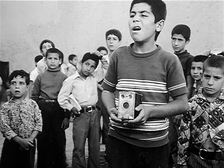 Perjalanan Mengharukan Bocah Penggila Bola