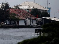 Gudang Amunisi TNI AL Meledak