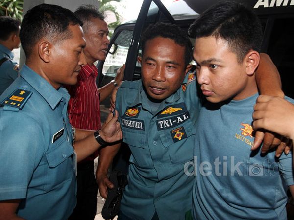Korban Ledakan Gudang Amunisi Tiba di RS Mintoharjo