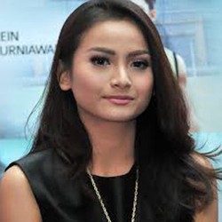 Calon Suami Sakit, Acha Septriasa Undur Tanggal Pernikahan