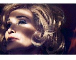 Aktris 64 Tahun Jadi Model Pertama Lini Kosmetik Marc Jacobs