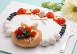 Rayakan White Day, Pria Jepang Belajar Hias Donat