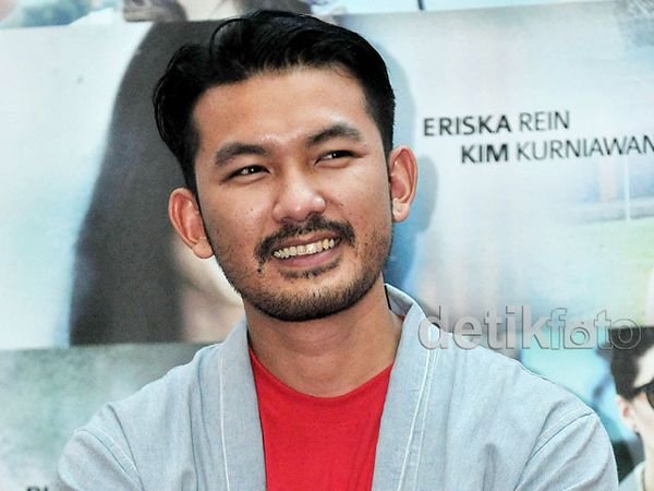 Rio Dewanto Betah Brewokan