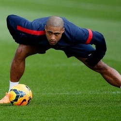 Hodgson Bakal Berikan Caps ke-50 buat Johnson