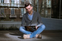 Hindari, Ini Bahayanya Duduk Berlama-lama (1)