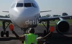 50 Penerbangan di Bandara Pekanbaru Delay Karena Kabut Asap