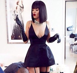 Underwear Diintip Pria, Rihanna Malah Pamer Fotonya di Instagram