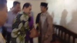 Airin Masih Setia Dampingi Wawan