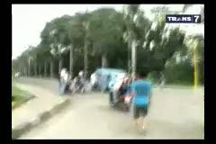 Ricuh Perebutan Trayek Angkot