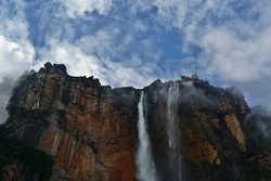 Inikah Air Terjun Tertinggi di Dunia?