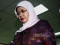 Chairun Nisa Bacakan Pledoi Nulung Kepentung
