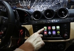 Beli Mobil, OS-nya Android atau iOS?