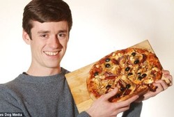 Mahasiswa S3 Ini Jaga Kesehatan dengan Mengasup Ribuan Serangga