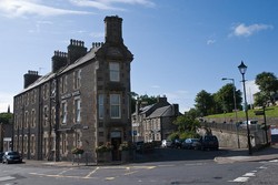 Jalan Raya Terpendek di Dunia, Panjangnya Hanya 2 Meter!