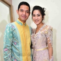 Nikah Akhir Maret, Dude dan Alyssa Soebandono Sebar Seribu Undangan