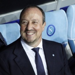 Kerap Diganjal Tim Kecil, Benitez Tak Akan Ubah Formasi dan Filosofi Napoli