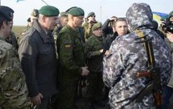 Krisis Ukraina, Kumpulan Pria Bersenjata Larang Pengamat Masuk ke Crimea