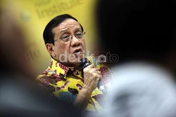 Akbar Tandjung Tak Gentar Dengan Pencapresan Jokowi