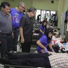 Peringati HPN 2014, PWI Jatim Gelar Donor Darah