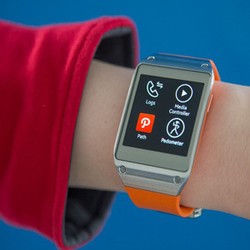 Jam Pintar Google Rilis Bersama Nexus 6?