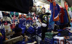 Musim Kampanye Datang, Jasa Penggerak Massa Panen Uang