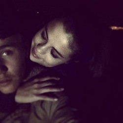 Justin Bieber dan Selena Gomez Latihan Dansa Bersama, Belum Move On?