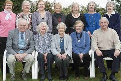 Berusia Antara 68-89 Tahun, Inikah Kakak Beradik Tertua di Dunia?