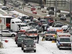Brak!! 104 Mobil Tabrakan Beruntun