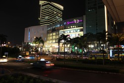 Senayan Glow in The Dark