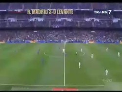 Menang, Los Blancos Jaga Tahta