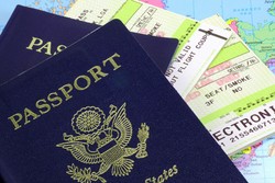 Polisi Buru Sindikat Paspor di Phuket