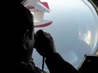 Pencarian Pesawat MAS Terus Berlanjut