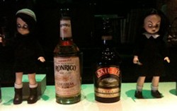 Di Bar Horror Ini Bisa Minum Koktail Exorcist Sambil Nonton Aksi Freddy Krueger