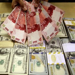 Dolar Bisa Terus Menjauh dari Rp 12.000, Ini Syaratnya