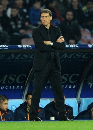 Roma Kibarkan Bendera Putih