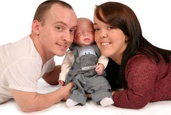 Nathan, Bayi yang Lahir dari Ayah dan Ibu yang Sama-sama Alami Kekerdilan