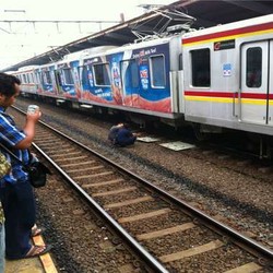 Kelebihan Tegangan, 1 Rangkaian KRL Bekasi-Jakarta Tak Beroperasi